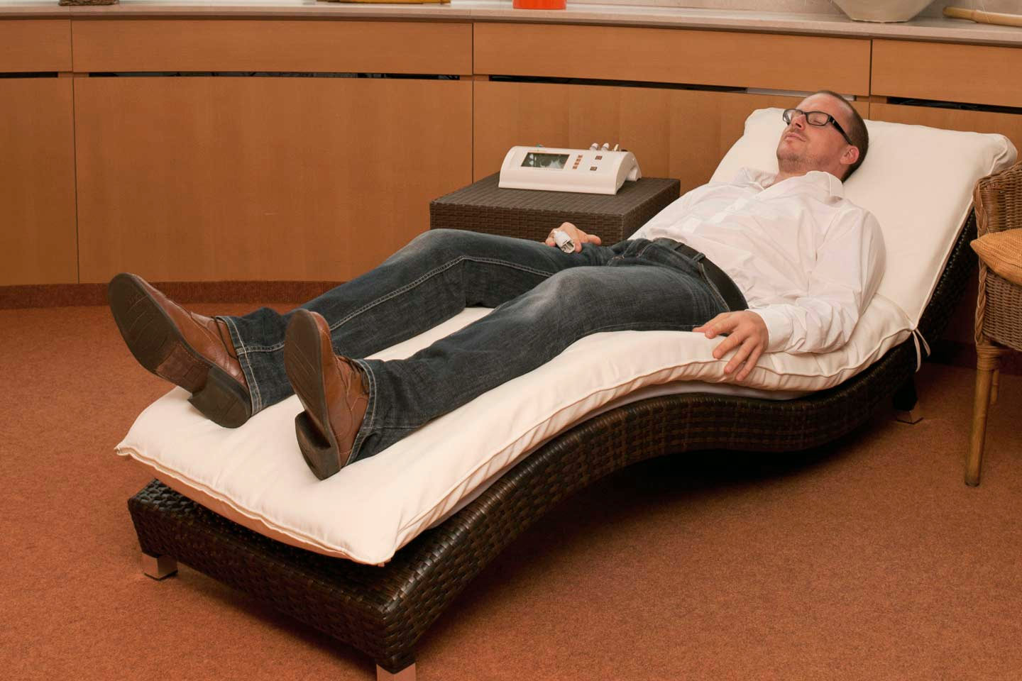 Vita-Life Magnetic Resonance Therapy